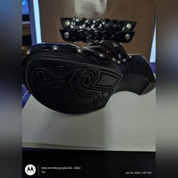 Women's Lindsay Phillips clogs size 8 - Picture 9 of 15